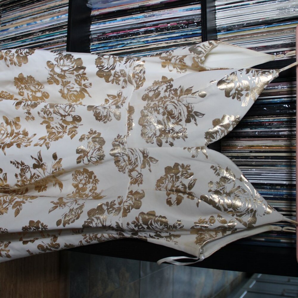 Gold Roses Dress - Picture 4 of 4